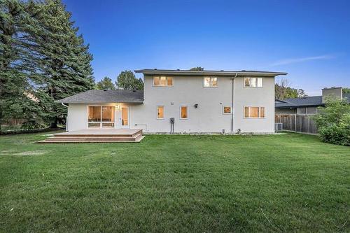 30 Aldershot Blvd, Winnipeg, MB 