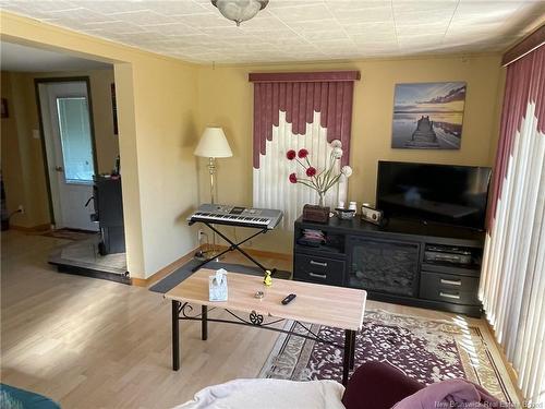 35 Daye St, Plaster Rock, NB 