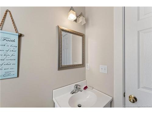 15 Queen E St, Saint Stephen, NB 