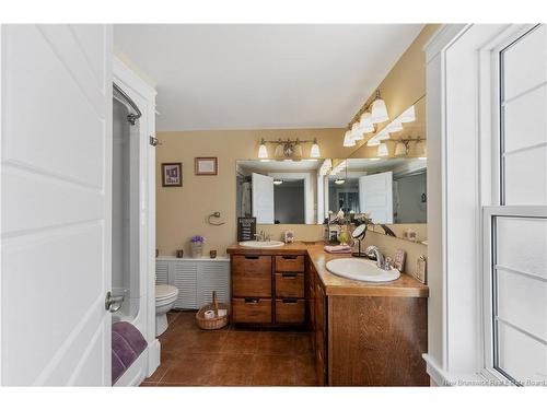 15 Queen E St, Saint Stephen, NB 