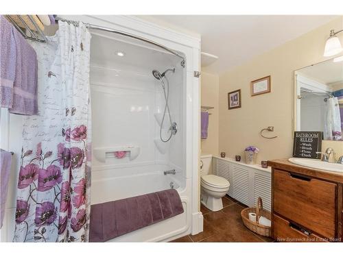 15 Queen E St, Saint Stephen, NB 