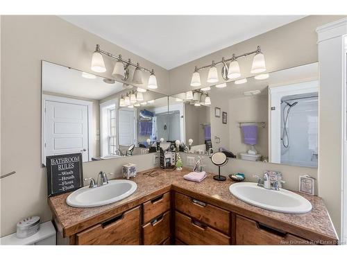 15 Queen E St, Saint Stephen, NB 