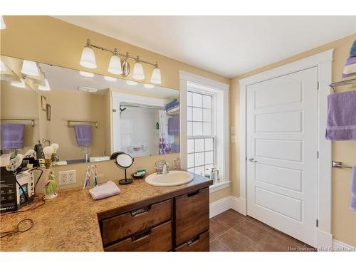 15 Queen E St, Saint Stephen, NB 