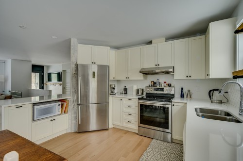 Cuisine - 31 Ch. Bélisle, Morin-Heights, QC - Indoor Photo Showing Kitchen With Double Sink