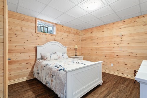 Chambre à coucher - 184 Ch. Flood, Litchfield, QC - Indoor Photo Showing Bedroom