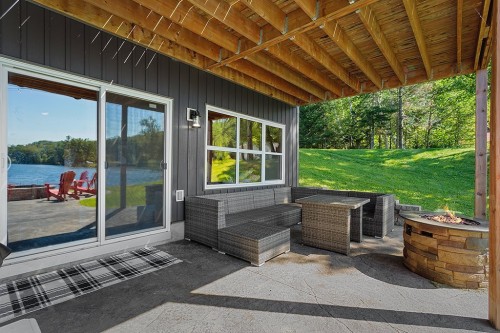 Terrasse - 184 Ch. Flood, Litchfield, QC - Outdoor With Body Of Water With Exterior