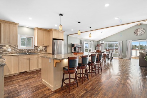 Cuisine - 184 Ch. Flood, Litchfield, QC - Indoor Photo Showing Kitchen With Upgraded Kitchen