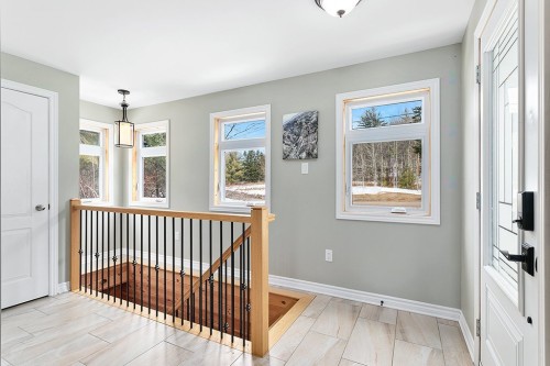Escalier - 184 Ch. Flood, Litchfield, QC - Indoor Photo Showing Other Room