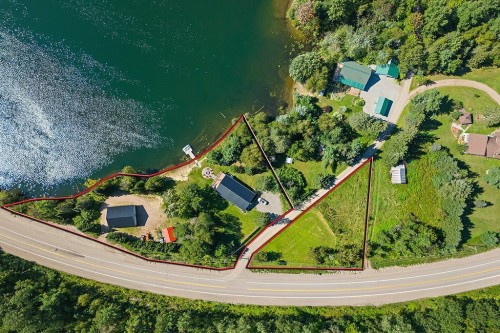 Photo aérienne - 184 Ch. Flood, Litchfield, QC - Outdoor With Body Of Water