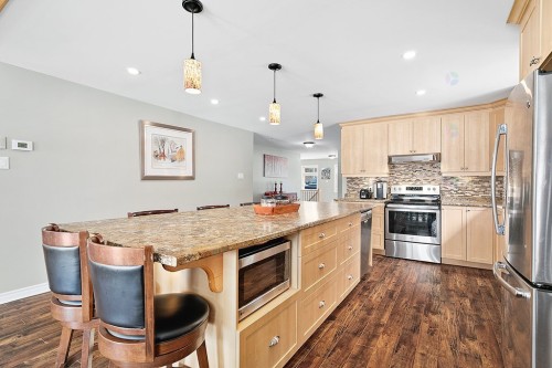 Cuisine - 184 Ch. Flood, Litchfield, QC - Indoor Photo Showing Kitchen With Upgraded Kitchen
