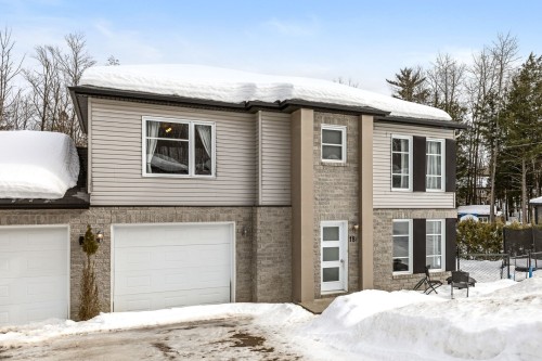 B-18Z Rue Adonis  Val-Des-Monts, QC J8N 0C1