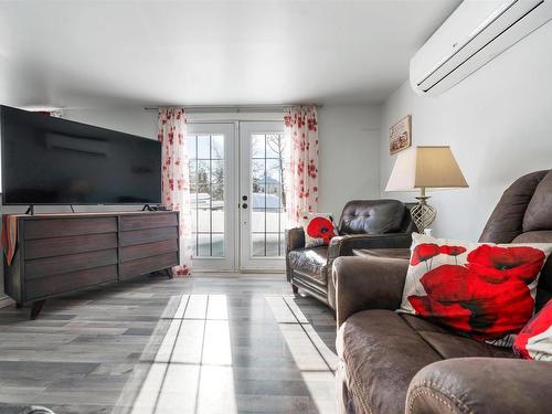 8 Smith Avenue, Springhill, NS 