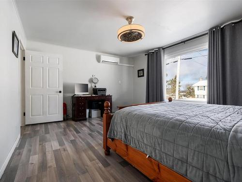 8 Smith Avenue, Springhill, NS 