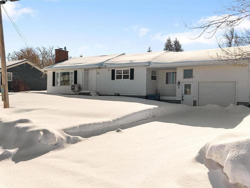 8 Smith Avenue, Springhill, NS 