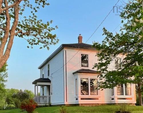 13836 Highway #6, Wallace, NS 
