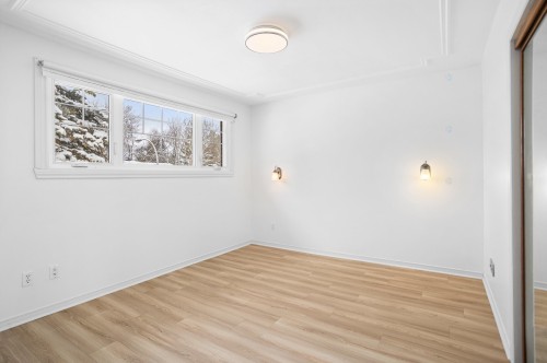 Chambre à coucher - 104 Boul. De Vignory, Lorraine, QC - Indoor Photo Showing Other Room