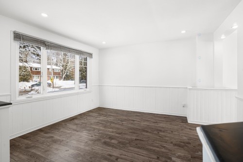 Salon - 104 Boul. De Vignory, Lorraine, QC - Indoor Photo Showing Other Room