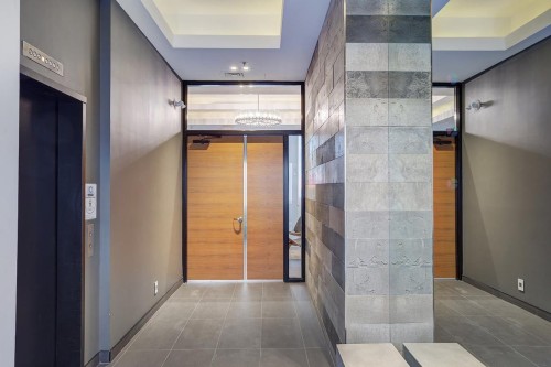 Ascenseur - 33-50 Rue St-Paul O., Montréal (Ville-Marie), QC - 