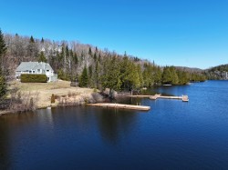 232 Ch. de Chambord  Saint-Adolphe-D'Howard, QC J0T 2B0