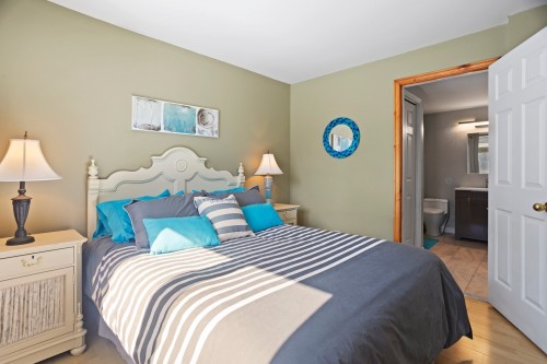 Chambre à coucher principale - 232 Ch. De Chambord, Saint-Adolphe-D'Howard, QC - Indoor Photo Showing Bedroom