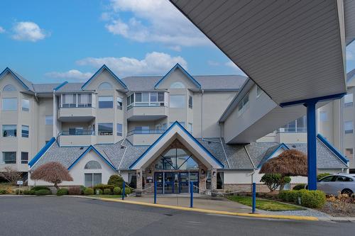 225-877 KLO Road  Kelowna, BC V1Y 9R1