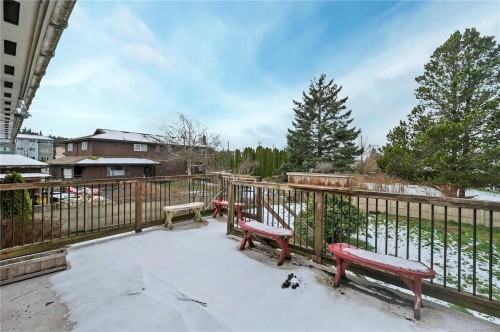400 Englewood Dr, Port Mcneill, BC 