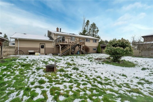 400 Englewood Dr, Port Mcneill, BC 
