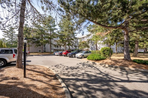 409-175 Centennial Dr  Courtenay, BC V9N 7M4