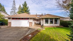 970 Mantle Dr  Courtenay, BC V9N 7A3