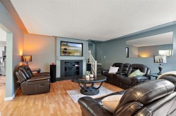 2183 Foul Bay Rd  Oak Bay, BC V8R 5B1