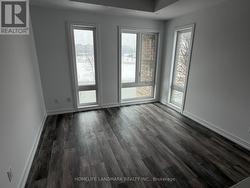 102 - 51 JEFFERSON SIDE ROAD  Richmond Hill, ON L4E 1M1