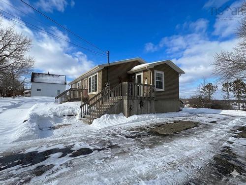 93 Herrett Road, Springhill, NS 