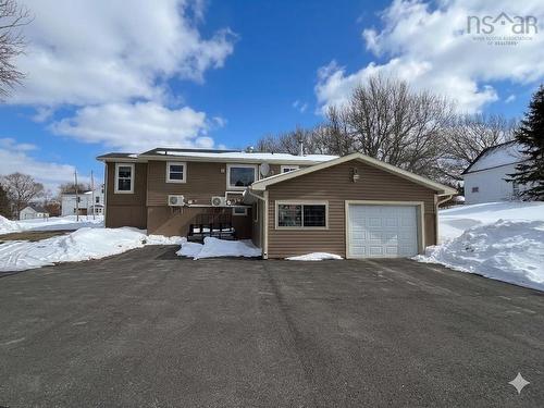 93 Herrett Road, Springhill, NS 