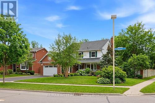 690 ROBERTSON CRESCENT  Milton, ON L9T 4V5