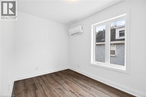 253 St Clair Boulevard Unit# 2, Hamilton, ON - Indoor Photo Showing Other Room