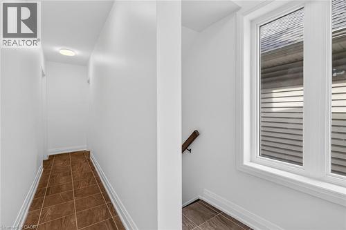 253 St Clair Boulevard Unit# 2, Hamilton, ON - Indoor Photo Showing Other Room