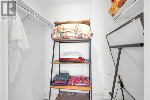 2039 - 20 Inn On The Park Drive, Toronto, ON - Indoor
