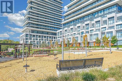 2039 - 20 Inn On The Park Drive, Toronto, ON - Outdoor