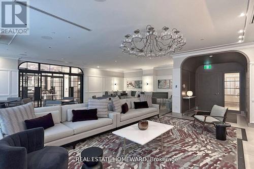 2039 - 20 Inn On The Park Drive, Toronto, ON - Indoor Photo Showing Living Room