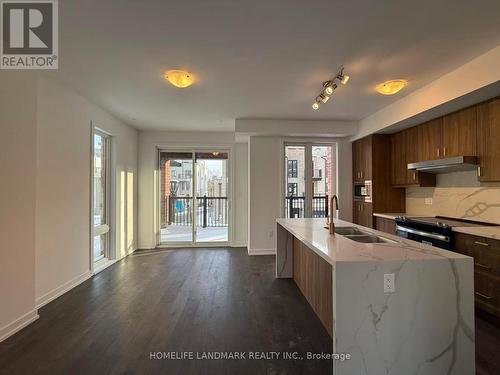 53 Jefferson Side Road, Richmond Hill, ON - Indoor Photo Showing Kitchen