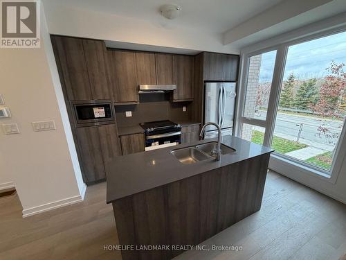 57 Jefferson Side Road, Richmond Hill, ON - Indoor Photo Showing Kitchen With Double Sink
