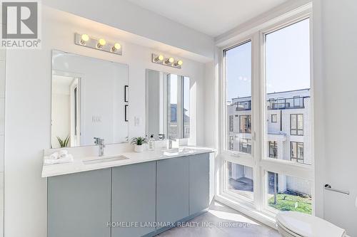 77 Jefferson Side Road, Richmond Hill, ON - Indoor Photo Showing Bathroom