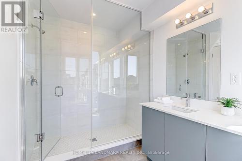 77 Jefferson Side Road, Richmond Hill, ON - Indoor Photo Showing Bathroom