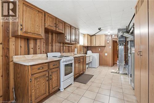 45 Rivercrest Road, Hamilton, ON - Indoor Photo Showing Kitchen