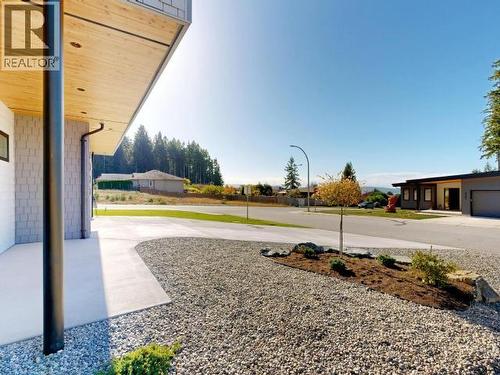 3900 Eagle Ridge Place, Powell River, BC - Outdoor