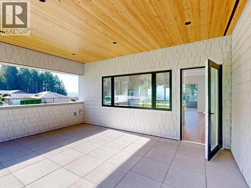 3900 Eagle Ridge Place, Powell River, BC - Outdoor With Deck Patio Veranda With Exterior