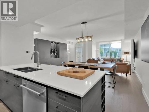 1191 Sunset Drive Unit# 401, Kelowna, BC - Indoor Photo Showing Kitchen With Double Sink With Upgraded Kitchen