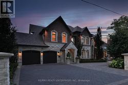 1459 STAVEBANK ROAD  Mississauga, ON L5G 2V5