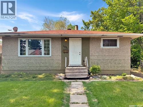 1571 105th STREET  North Battleford, SK S9A 1T5