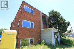 116 KING EDWARD Avenue Unit# 11 London, ON N5Z 3T1